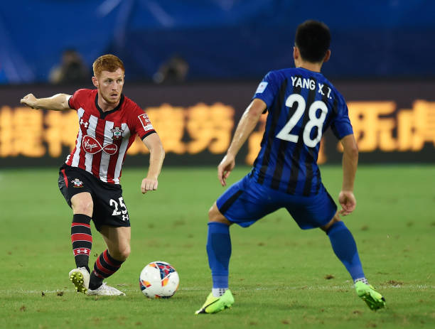 特别是以 特别是以