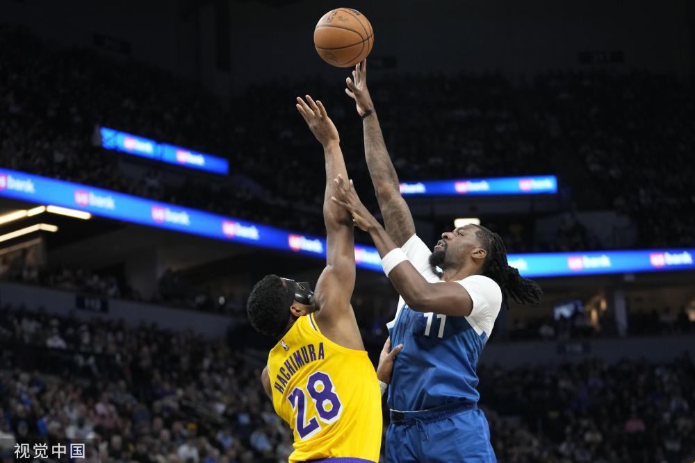 球场上的表 球场上的表