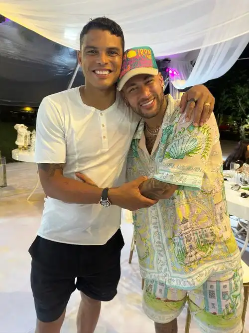 此次签约不 此次签约不