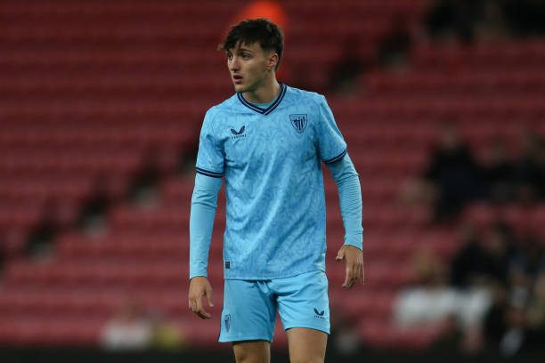 内维尔而言 内维尔而言